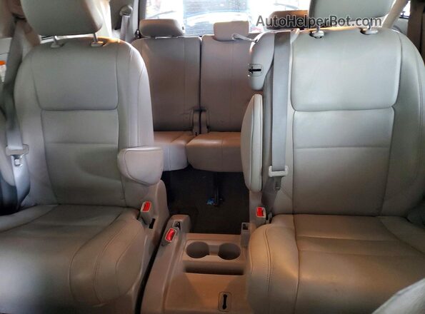 5TDYZ3DCXJS939590 2018 TOYOTA SIENNA Black Widok tylnych siedzeń