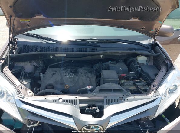 5TDYZ3DCXJS946474 2018 TOYOTA SIENNA Brown უკანა ხედი