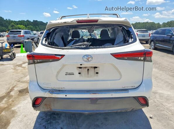 5TDYZRAH0LS004309 2020 TOYOTA HIGHLANDER White Rear view