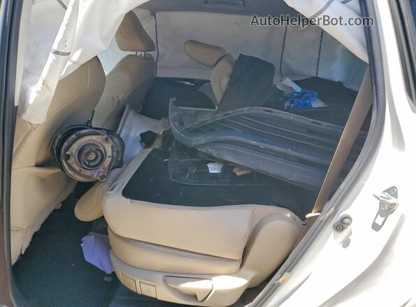 5TDYZRAH0LS004309 2020 TOYOTA HIGHLANDER White Rear interior view