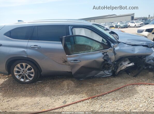 5TDYZRAH2MS068322 2021 TOYOTA HIGHLANDER Синий Вид задней части салона