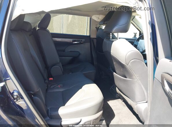 5TDYZRAH5MS080366 2021 TOYOTA HIGHLANDER Blue VIN կոդի պիտակի տեսք