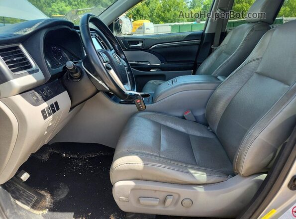5TDYZRFH1HS190894 2017 TOYOTA HIGHLANDER Silver Սալոնի դիմացի տեսք