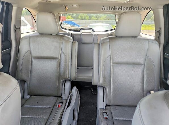 5TDYZRFH1HS190894 2017 TOYOTA HIGHLANDER Silver Հետևի նստատեղերի տեսք