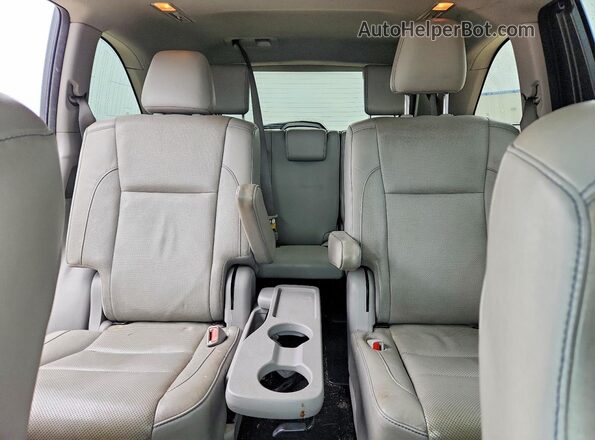 5TDYZRFH1HS204230 2017 TOYOTA HIGHLANDER Белый Вид задних сидений