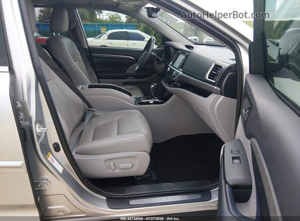 5TDYZRFH1KS355205 2019 TOYOTA HIGHLANDER Gray Vista interior delantera