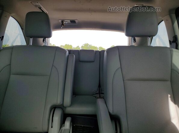 5TDYZRFH2HS227788 2017 TOYOTA HIGHLANDER White Rear seats view