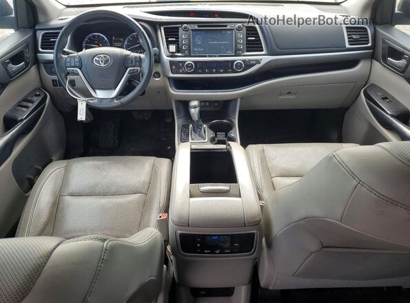5TDYZRFH2HS227788 2017 TOYOTA HIGHLANDER White Dashboard view