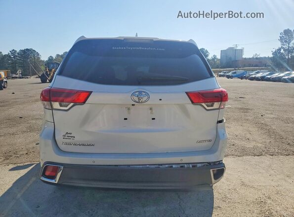 5TDYZRFH2JS281453 2018 TOYOTA HIGHLANDER White Հետևի տեսք