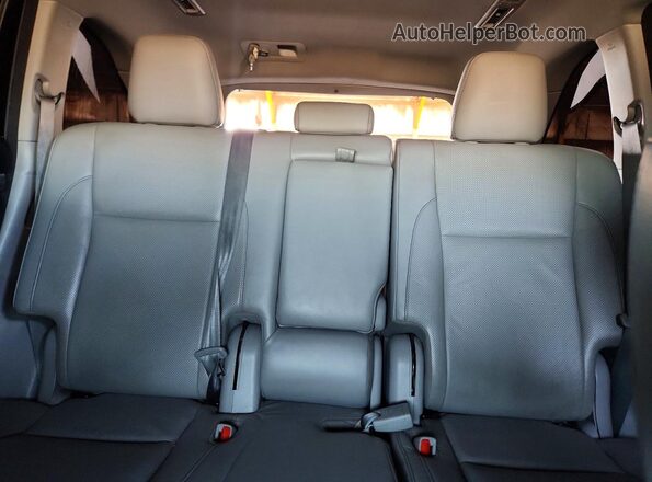 5TDYZRFH3JS239342 2018 TOYOTA HIGHLANDER Silver Vista de los asientos traseros
