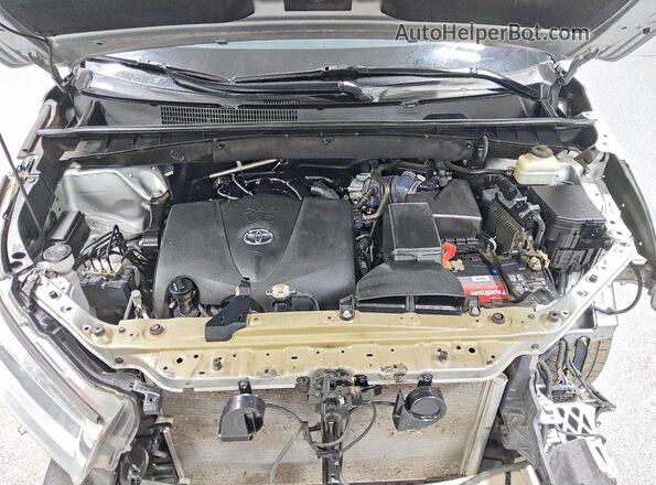 5TDYZRFH3JS246257 2018 TOYOTA HIGHLANDER Gray ძრავის განყოფილების ხედი