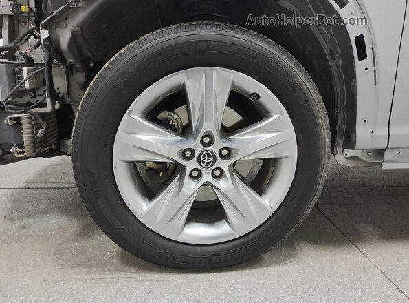 5TDYZRFH3JS246257 2018 TOYOTA HIGHLANDER Gray 