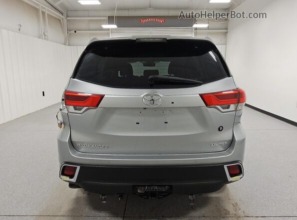 5TDYZRFH3JS246257 2018 TOYOTA HIGHLANDER Gray 