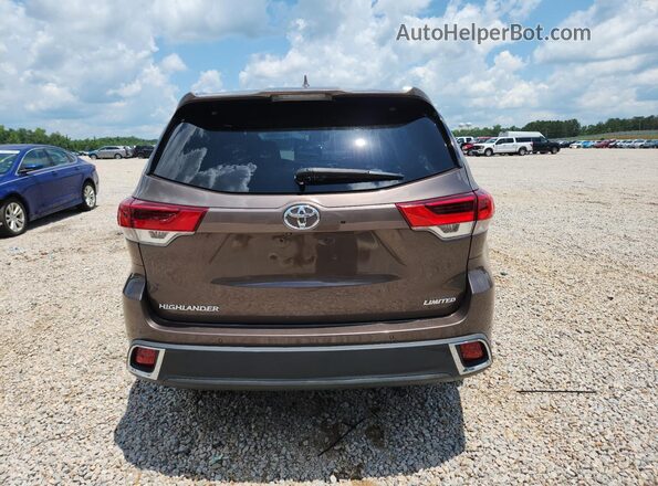 5TDYZRFH3JS253094 2018 TOYOTA HIGHLANDER Brown Rear view