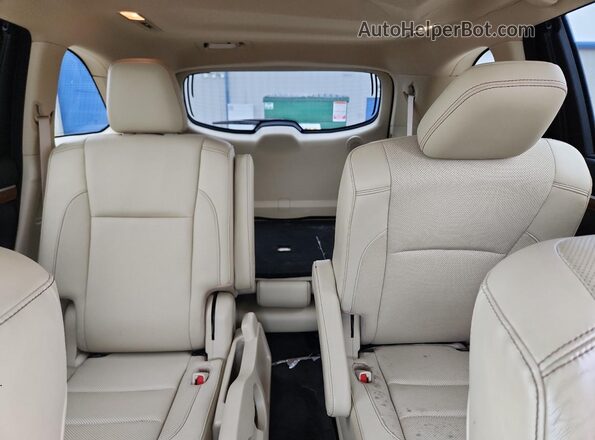5TDYZRFH5HS209737 2017 TOYOTA HIGHLANDER Brown Հետևի նստատեղերի տեսք