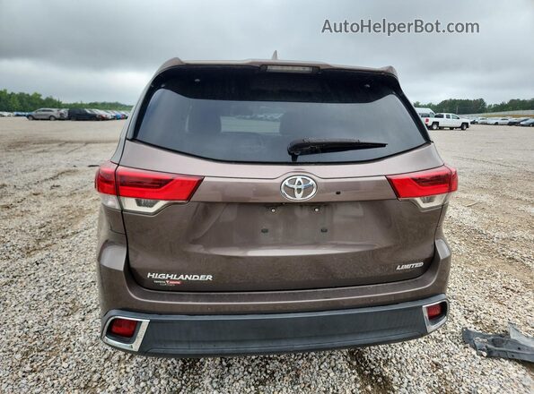 5TDYZRFH5HS209737 2017 TOYOTA HIGHLANDER Brown Հետևի տեսք