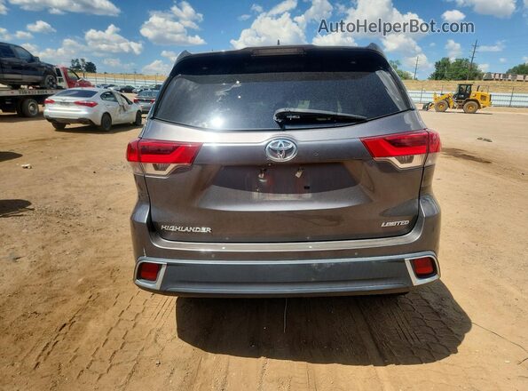 5TDYZRFH6HS187540 2017 TOYOTA HIGHLANDER Charcoal Вид ззаду