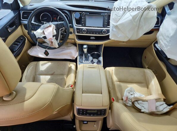 5TDYZRFH8HS200451 2017 TOYOTA HIGHLANDER White Widok deski rozdzielczej