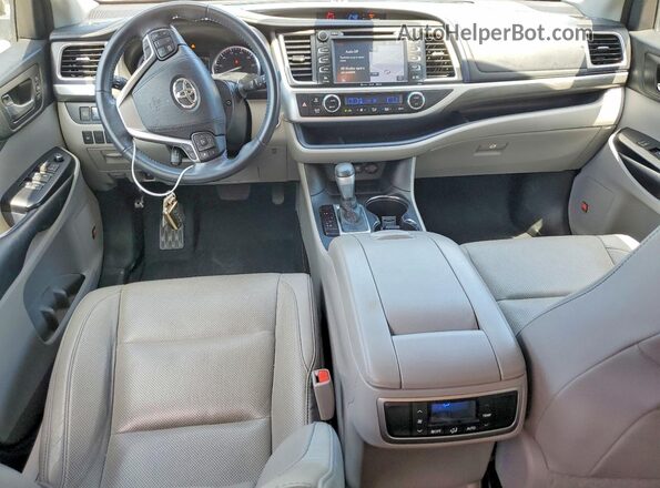 5TDYZRFH9JS273768 2018 TOYOTA HIGHLANDER White Vista del salpicadero