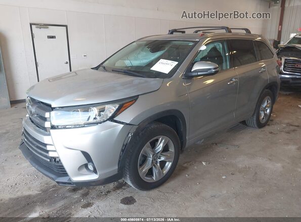 5TDYZRFH9KS290183 2019 TOYOTA HIGHLANDER Silver Przód lewy