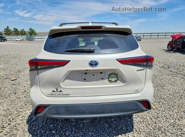 5TDZARAH2MS008780 2021 TOYOTA HIGHLANDER White Հետևի տեսք