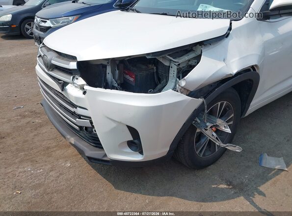 5TDZARFH0JS038512 2018 TOYOTA HIGHLANDER White Widok z przodu
