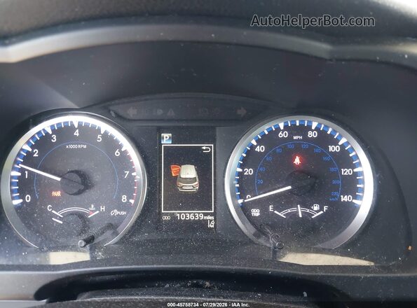 5TDZARFH4JS034768 2018 TOYOTA HIGHLANDER White Vista de los asientos traseros