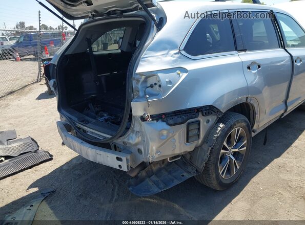 5TDZARFH6JS038272 2018 TOYOTA HIGHLANDER Silver Vista frontal