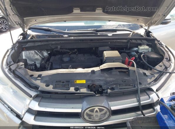 5TDZARFH6JS041687 2018 TOYOTA HIGHLANDER Silver Vista trasera