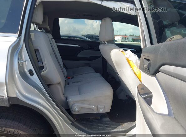 5TDZARFH6JS041687 2018 TOYOTA HIGHLANDER Silver Vista de la etiqueta del VIN