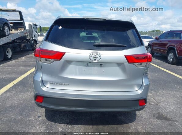5TDZARFH8HS026537 2017 TOYOTA HIGHLANDER Gray 
