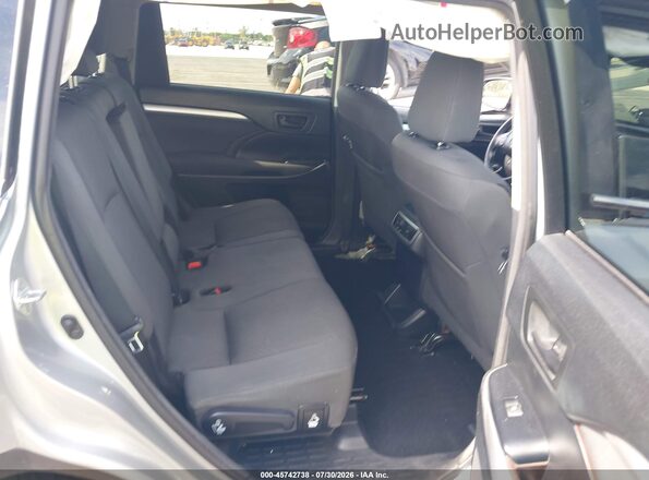 5TDZARFH8HS026537 2017 TOYOTA HIGHLANDER Gray Widok naklejki z numerem VIN
