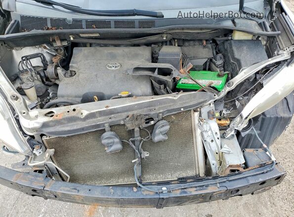 5TDZK3DC1GS708045 2016 TOYOTA SIENNA Silver Widok komory silnika