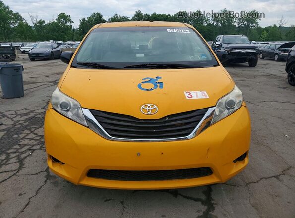 5TDZK3DC1GS754152 2016 TOYOTA SIENNA Yellow Widok z przodu