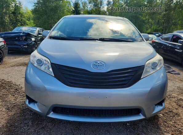 5TDZK3DC7GS714125 2016 TOYOTA SIENNA Silver Դիմացի տեսք