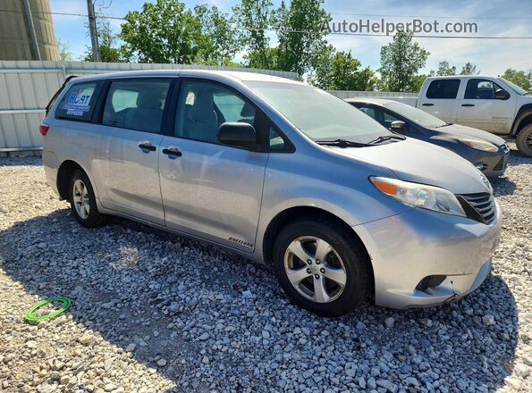 5TDZK3DC8GS707314 2016 TOYOTA SIENNA Silver Przód prawy