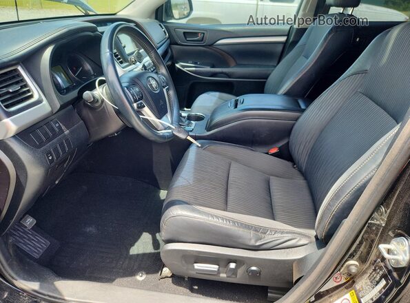 5TDZKRFH6GS120976 2016 TOYOTA HIGHLANDER Черный Вид салона спереди