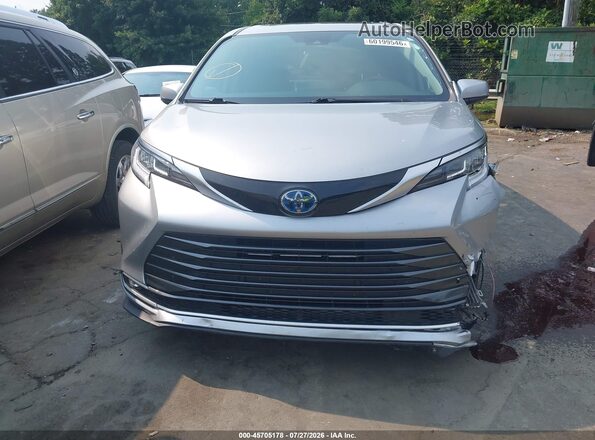 5TDZRKEC1PS176798 2023 TOYOTA SIENNA Silver Vista del cuadro de instrumentos