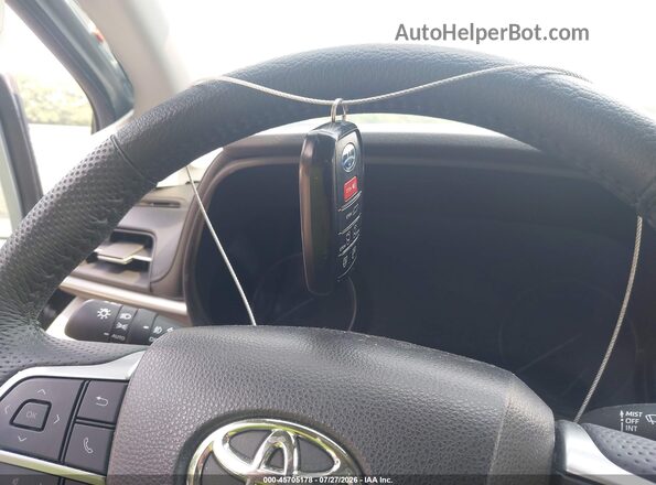 5TDZRKEC1PS176798 2023 TOYOTA SIENNA Silver Vista del salpicadero