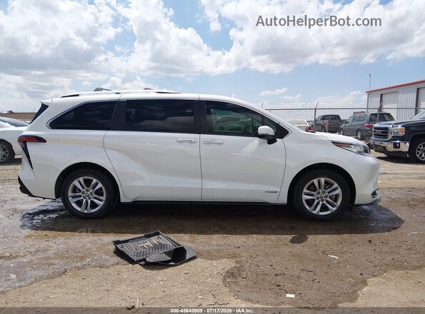 5TDZRKEC4MS016233 2021 TOYOTA SIENNA White Rear interior view
