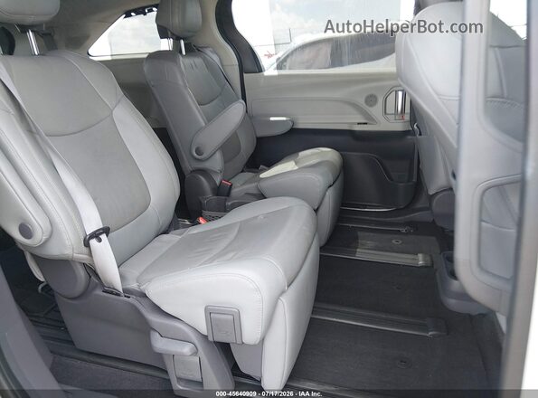 5TDZRKEC4MS016233 2021 TOYOTA SIENNA White VIN sticker view