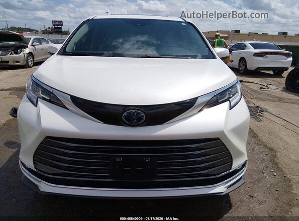 5TDZRKEC4MS016233 2021 TOYOTA SIENNA White Instrument cluster view