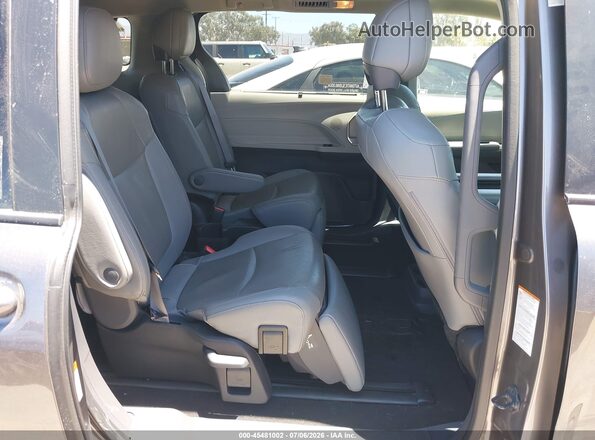 5TDZRKEC5PS168591 2023 TOYOTA SIENNA Gray Vista de la etiqueta del VIN