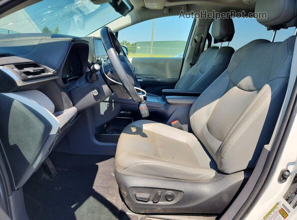 5TDZRKEC6NS084941 2022 TOYOTA SIENNA White Widok wnętrza z przodu