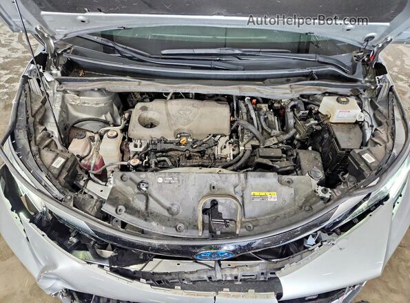 5TDZRKEC8MS048733 2021 TOYOTA SIENNA Silver Vista del compartimento del motor