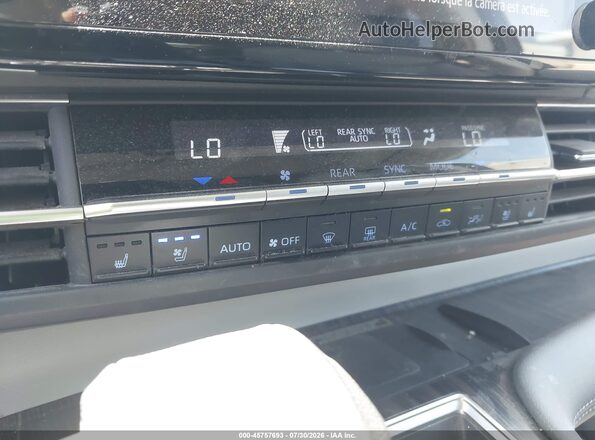5TDZRKEC8NS105109 2022 TOYOTA SIENNA Белый 