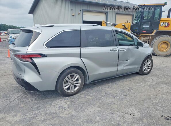 5TDZSKFC9MS005148 2021 TOYOTA SIENNA Silver Задня права чверть