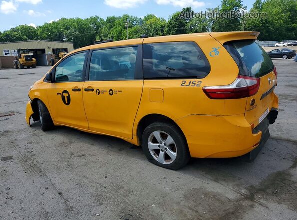 5TDZZ3DC3HS844531 2017 TOYOTA SIENNA Yellow Rear left
