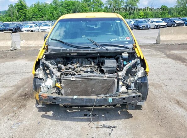 5TDZZ3DC5HS841176 2017 TOYOTA SIENNA Yellow Դիմացի տեսք