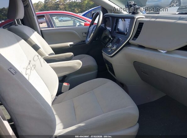 5TDZZ3DC5LS069318 2020 TOYOTA SIENNA Black Front interior view